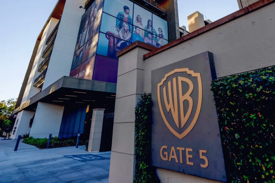 Warner Bros. chính thức tự rao bán vào tháng mười. Hình ảnh: Jill Connelly/Bloomberg 