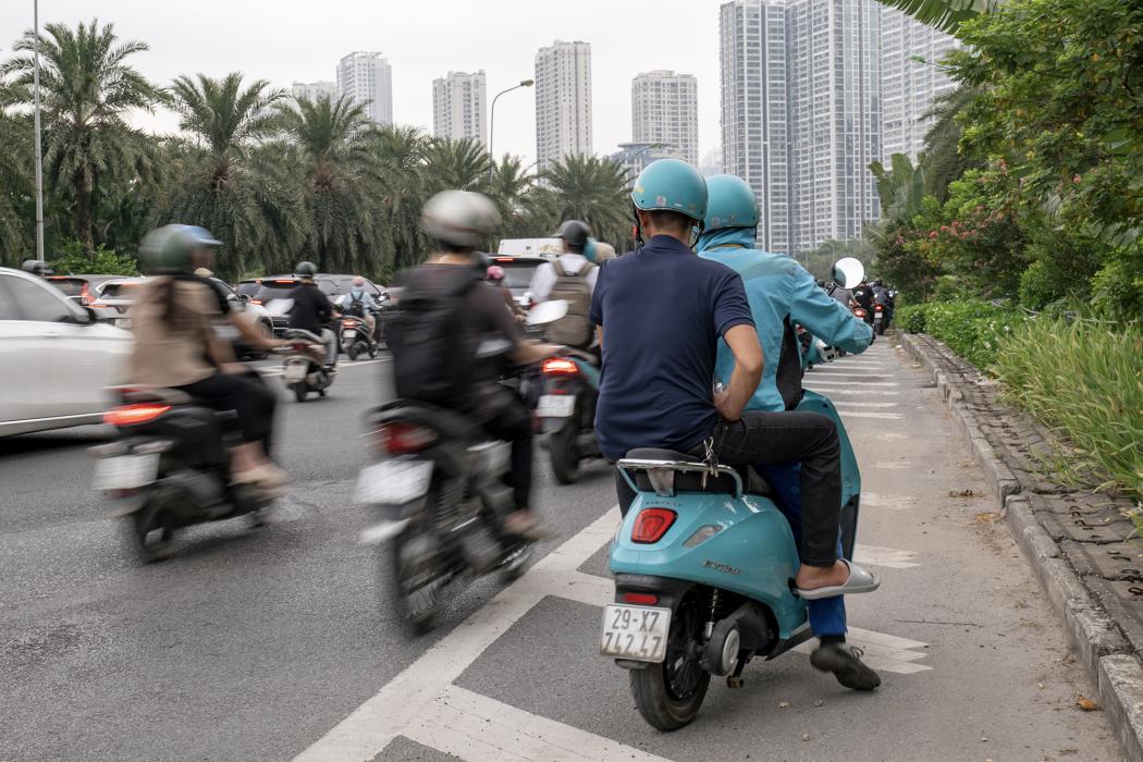 Chờ quy định an toàn xe máy điện dù thực tế đã cấp bách