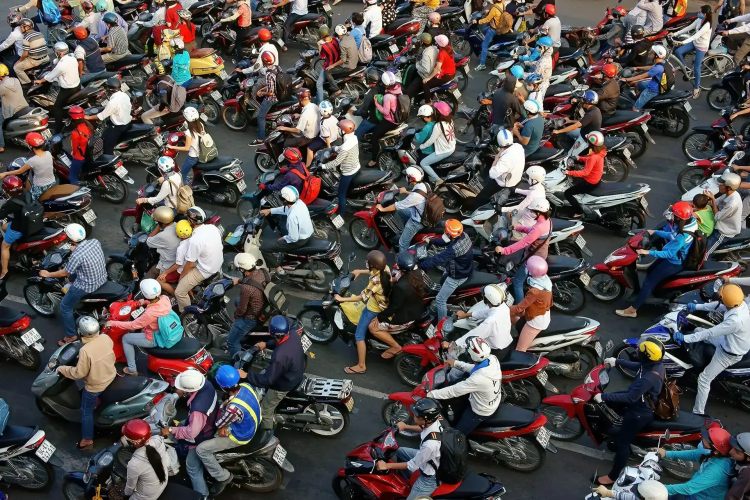 Tỉ lệ gia tăng dân số tự nhiên giảm và áp lực dân số trong giai đoạn mới