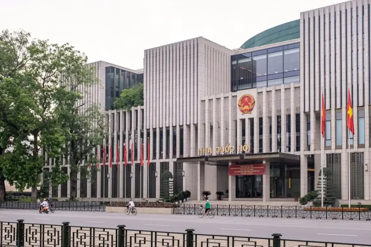 Quốc hội Việt Nam thông qua dự án đường sắt cao tốc 67 tỷ USD. Ảnh: Linh Phạm/Bloomberg